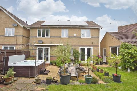 Hunt Close, Folkestone, CT18 4 bed detached house for sale