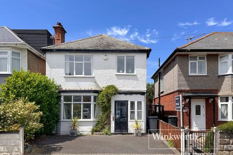 Irving Road, Bournemouth, BH6 3 bed detached house for sale