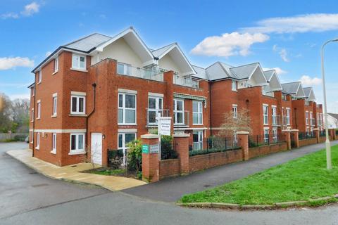Southampton Road, Hythe SO45 2 bed retirement property for sale