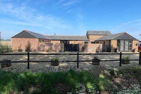 Guys Head Road, Sutton Bridge 3 bed barn conversion for sale