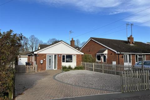 Elm Grove, Woburn Sands 2 bed detached bungalow for sale