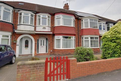 Bricknell Avenue, Cottingham 3 bed terraced house for sale