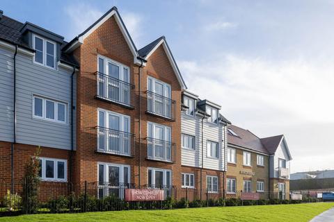 Westwood Cross, Margate, CT9 2 bed apartment for sale