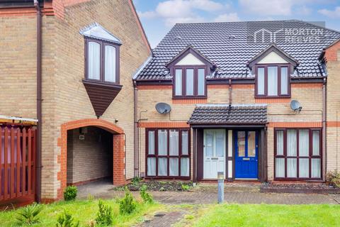 Green Court, Norwich, Norfolk 2 bed terraced house for sale