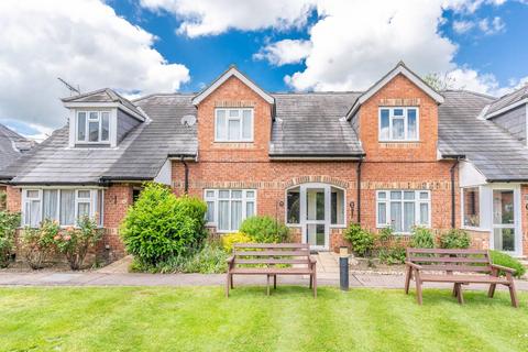 Cherchefelle Mews, Stanmore, HA7 2 bed terraced house for sale