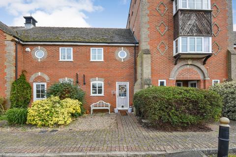 Yew Lane, Reading RG1 2 bed terraced house for sale