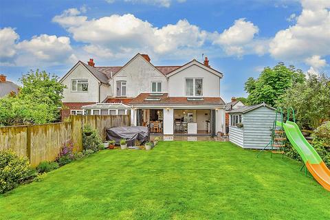 Monks Hill, Emsworth, Hampshire 3 bed semi