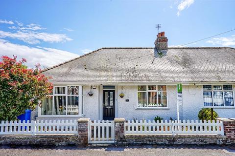 2 bedroom semi-detached bungalow for sale