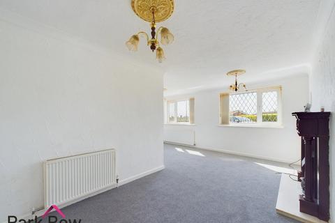 Sandringham Road, Byram, Knottingley 2 bed detached bungalow for sale