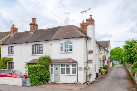 Stourbridge Road, Fairfield... 2 bed terraced house for sale