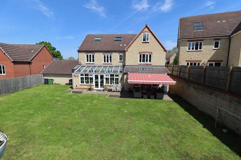 Adams Meadow, Wanborough, SN4 0FQ 6 bed detached house for sale