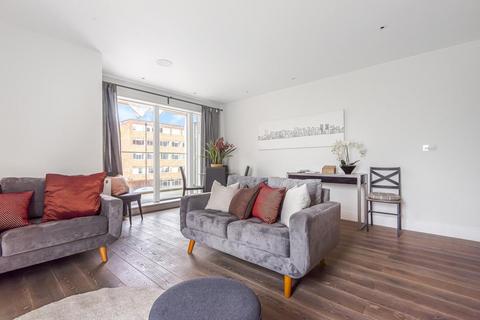 Berwick Close, Uxbridge Road, Ealing 2 bed flat for sale