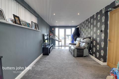 181 Teagues Crescent, Telford TF2 6RA 5 bed detached house for sale