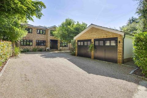 6 bedroom detached house for sale