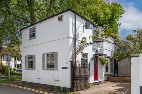 Malden Road, Pittville, Cheltenham, GL52 2 bed detached house for sale