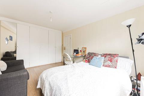 Park west, Hyde Park Estate, London, W2 Studio for sale