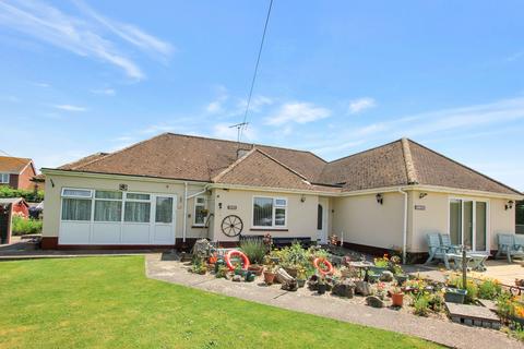 4 bedroom detached bungalow for sale