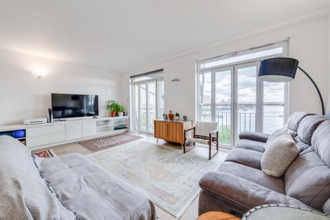 Dundee Wharf, 100 Three Colt Street... 2 bed flat for sale