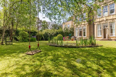 Bowerwood Road, Fordingbridge SP6 2 bed apartment for sale