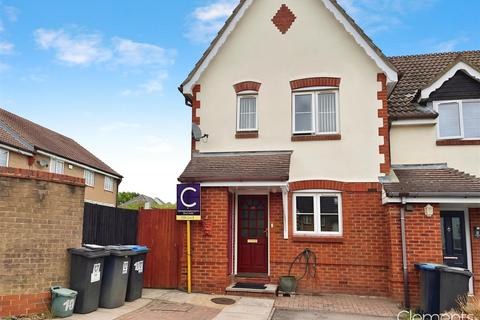 Chalkdell Hill, Hemel Hempstead HP2 3 bed end of terrace house for sale