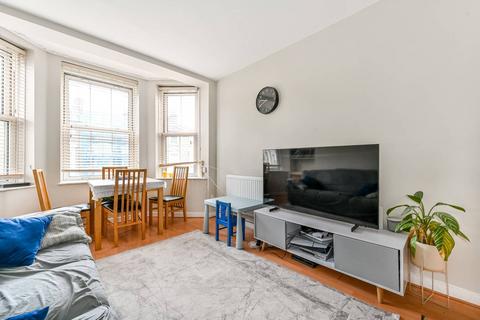 Camden Park Road, Camden, London, NW1 2 bed flat for sale
