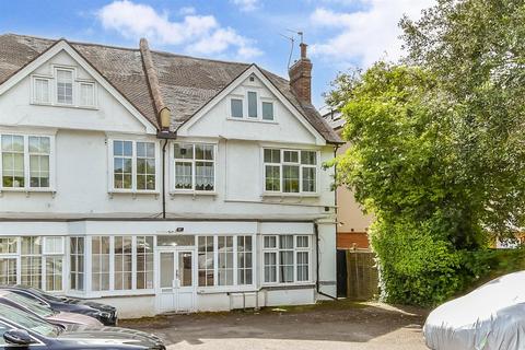 Brighton Road, Purley, Surrey 2 bed flat for sale