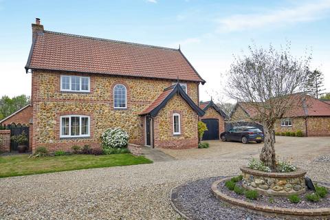 Southview Close, Watton, IP25 4 bed detached house for sale