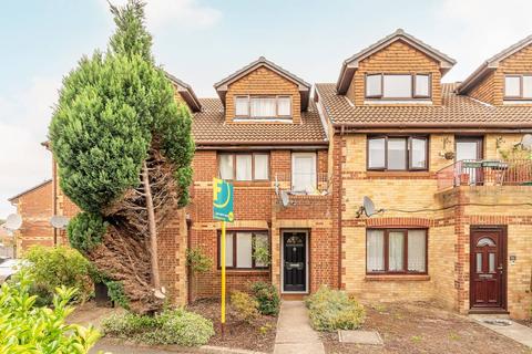 Veronica Gardens, Streatham Vale... 1 bed flat for sale