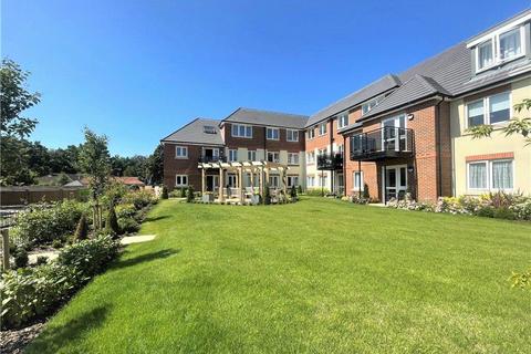 Crookham Road, Fleet GU51 1 bed apartment for sale