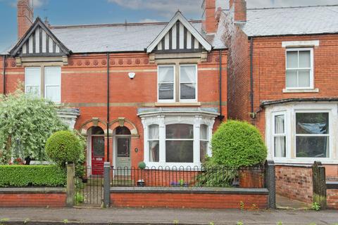 Cobden Road, Chesterfield S40 3 bed semi