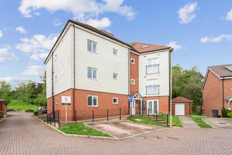 Hellyar Rise, Hedge End SO30 2 bed flat for sale