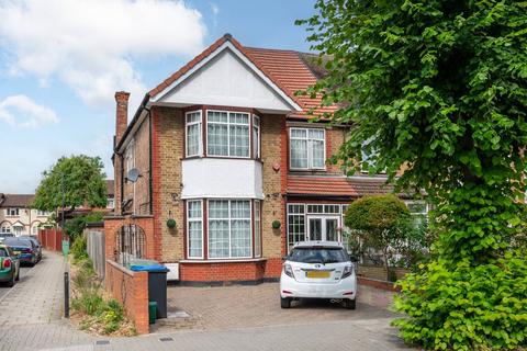 Harrowdene Road, North Wembley... 4 bed semi