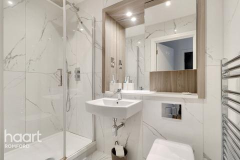 Papermill House, Romford, RM1 2FA 1 bed flat for sale