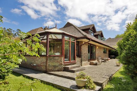 Havering Close, Tunbridge Wells TN2 3 bed detached bungalow for sale