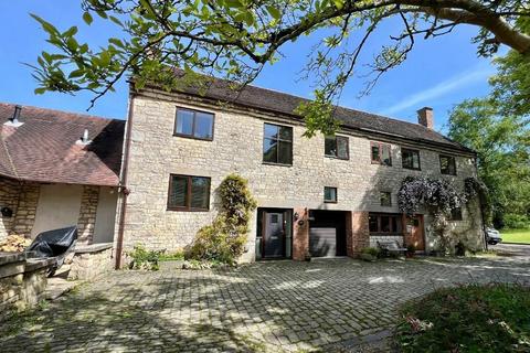 Haresfield, Stonehouse GL10 3 bed character property for sale