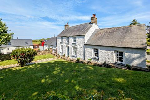 8 bedroom detached house for sale