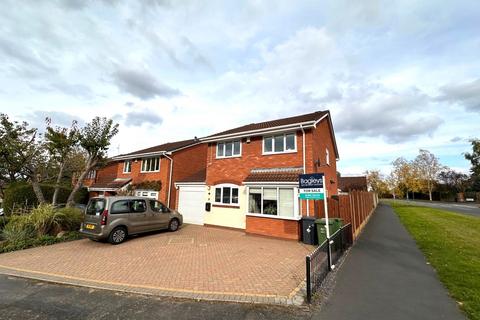 Yellowhammer Court, Kidderminster, DY10 4 bed detached house for sale