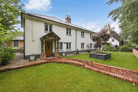 Village Street, Thruxton 3 bed detached house for sale