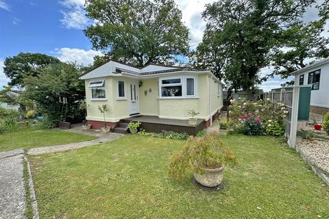 2 bedroom mobile home for sale