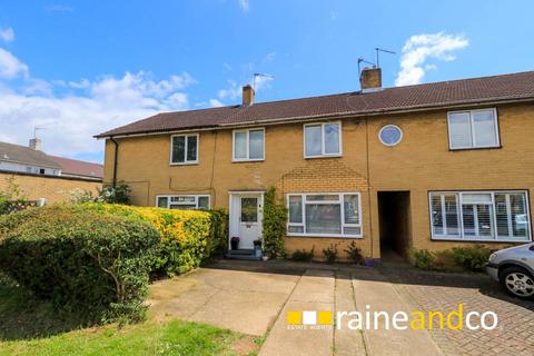 Middlefield, Welwyn Garden City 3 bed terraced house for sale