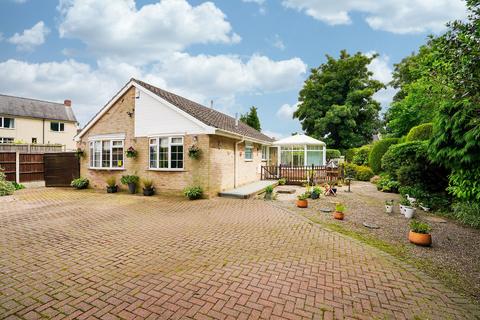 Ashgate Valley Road, Chesterfield S40 3 bed detached bungalow for sale