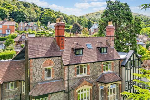 Adelaide House, Malvern WR14 2 bed apartment for sale