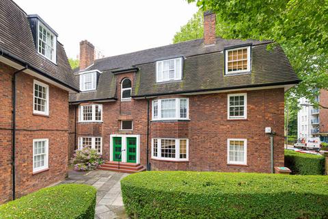 Moodkee Street, London, SE16 3 bed flat for sale