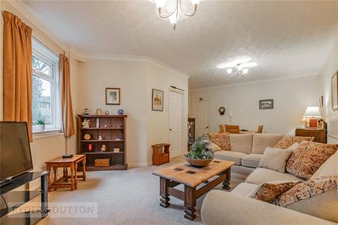 High Street, Uppermill, Saddleworth, OL3 3 bed apartment for sale