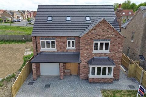 BRADBURY GARDENS, OFF HUMBERSTON... 6 bed detached house for sale