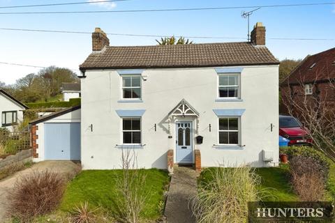 Main Street, Buckton, Bridlington 3 bed detached house for sale