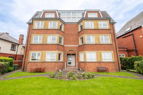 East Beach, Lytham St. Annes, FY8 3 bed apartment for sale