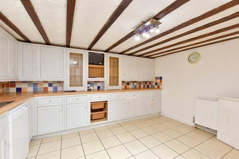 Horsham Road, South Holmwood... 4 bed semi