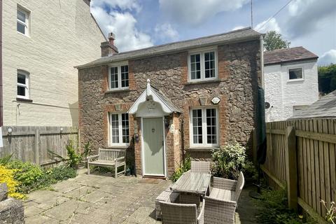 3 bedroom cottage for sale