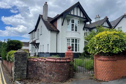 Old Road, Llanelli 4 bed semi